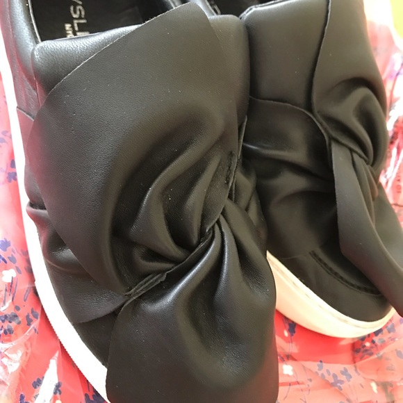 Platform slides with bow detail - Picture 3 of 6